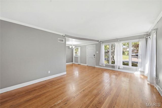 25 Saint Benedict Lane, Florissant, MO 63033