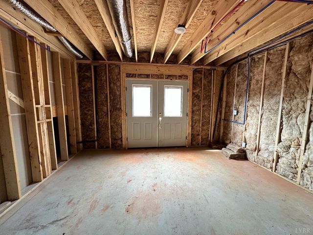 11286 Leesville Road, Evington, VA 24550