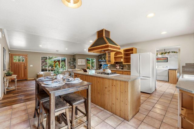 9340 Mosquito Rd, Placerville, CA 95667