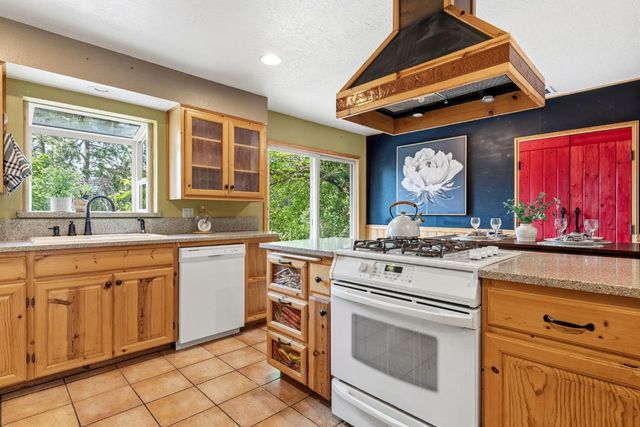 9340 Mosquito Rd, Placerville, CA 95667