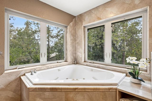 9340 Mosquito Rd, Placerville, CA 95667