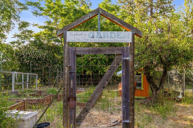 9340 Mosquito Rd, Placerville, CA 95667