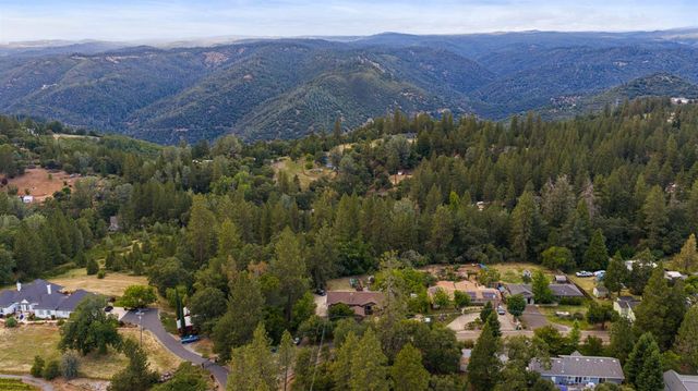 9340 Mosquito Rd, Placerville, CA 95667