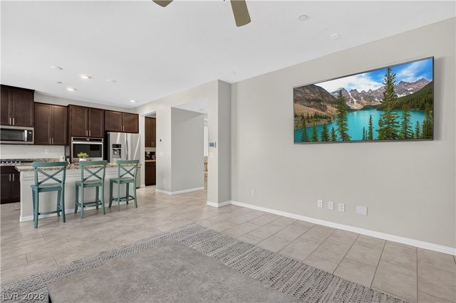 325 Breve Court, Las Vegas, NV 89145