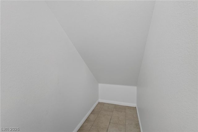 325 Breve Court, Las Vegas, NV 89145