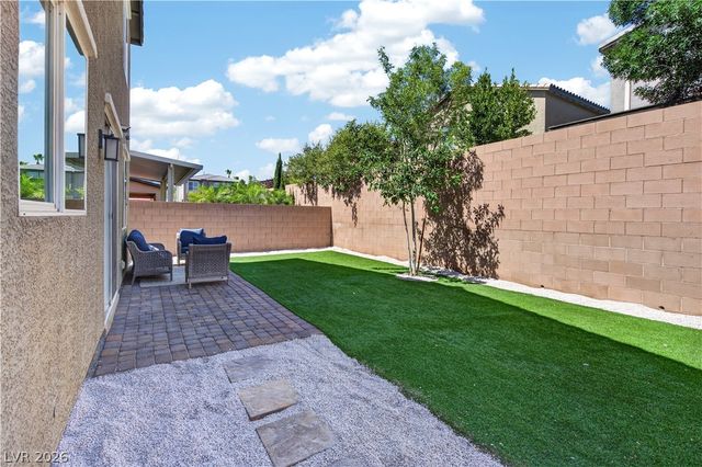 325 Breve Court, Las Vegas, NV 89145