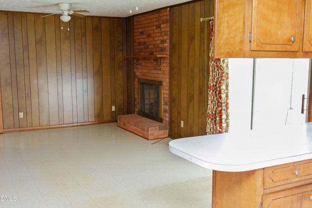 4555 River Road, Wade, NC 28395