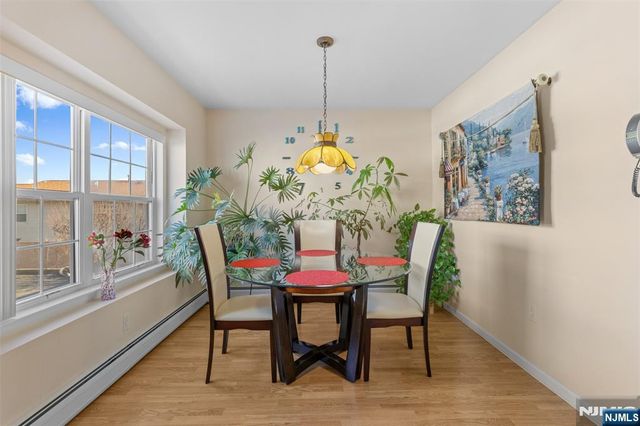 33 Ingraffia Drive, Elmwood Park, NJ 07407