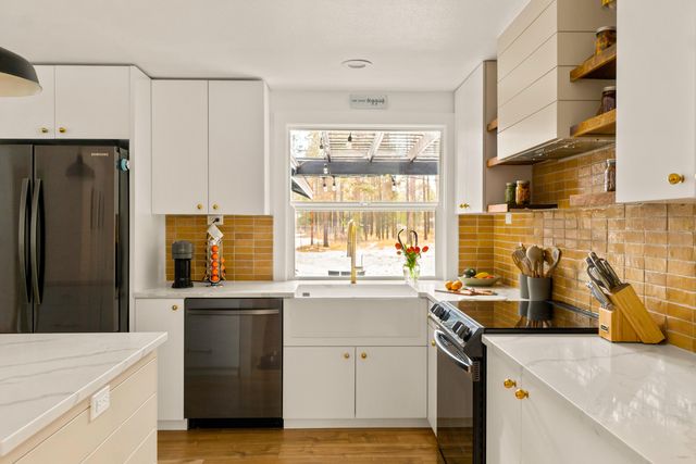 17376 Lively Lane, Bend, OR 97707