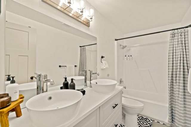 17376 Lively Lane, Bend, OR 97707