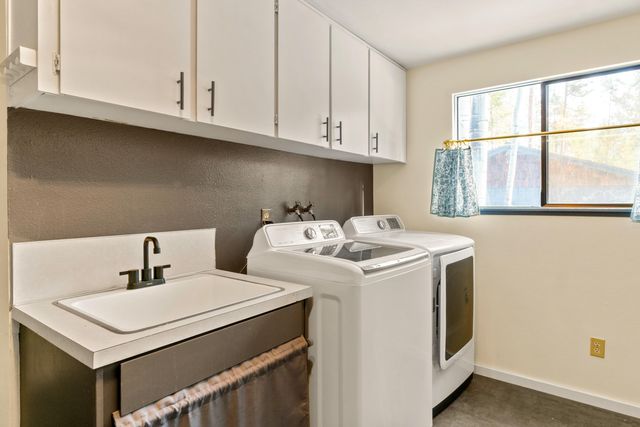 17376 Lively Lane, Bend, OR 97707