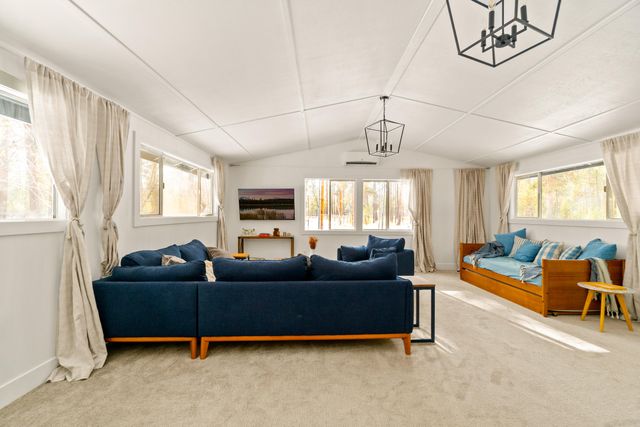 17376 Lively Lane, Bend, OR 97707