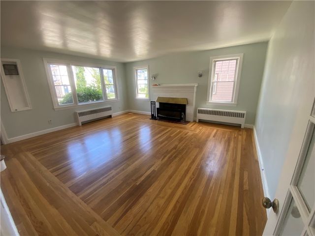 40 AMHERT Avenue, Pawtucket, RI 02860