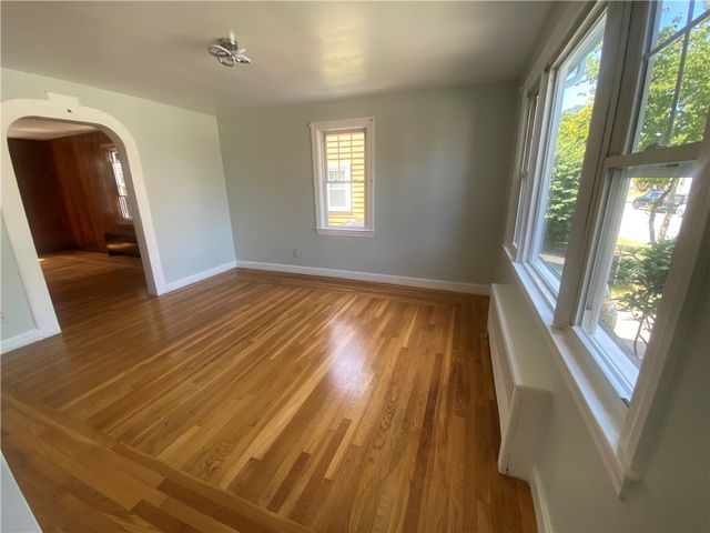 40 AMHERT Avenue, Pawtucket, RI 02860