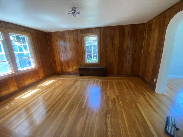 40 AMHERT Avenue, Pawtucket, RI 02860