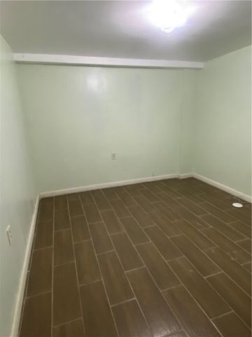 40 AMHERT Avenue, Pawtucket, RI 02860