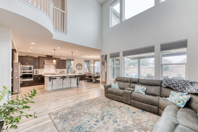 4407 N Casey Avenue, Fresno, CA 93723