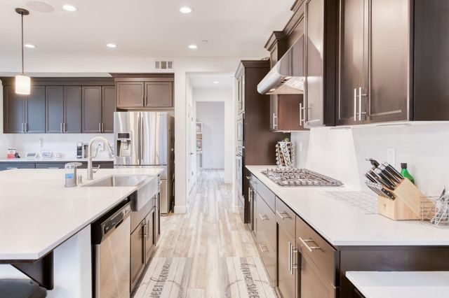 4407 N Casey Avenue, Fresno, CA 93723