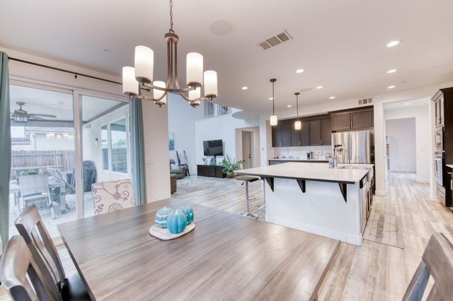 4407 N Casey Avenue, Fresno, CA 93723