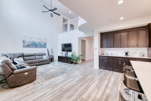 4407 N Casey Avenue, Fresno, CA 93723