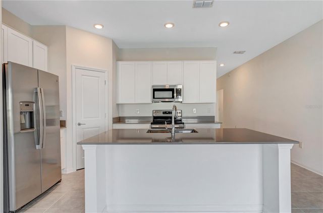 865 CITRUS RESERVE BOULEVARD, Davenport, FL 33837