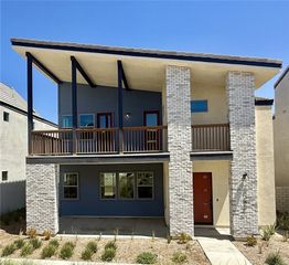 27430 Creekwood Lane, Valencia, CA 91381