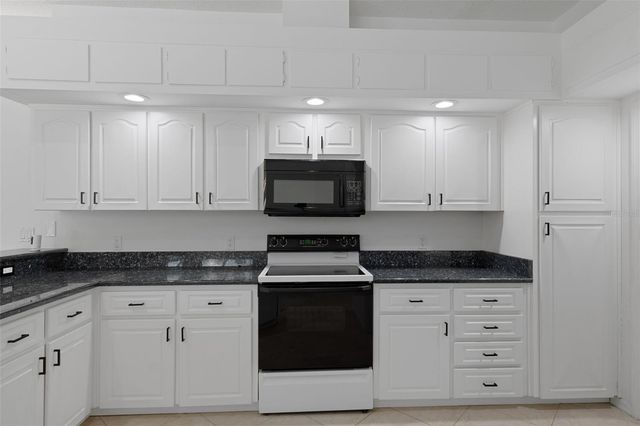 199 N CRYSTAL MEADOW PATH, Lecanto, FL 34461