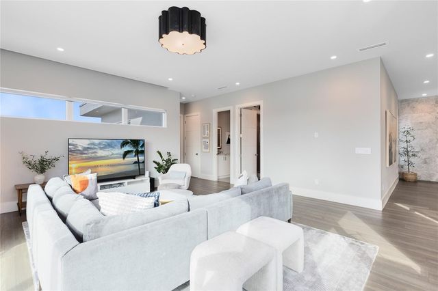 9392 DUGARD COURT, Orlando, FL 32827