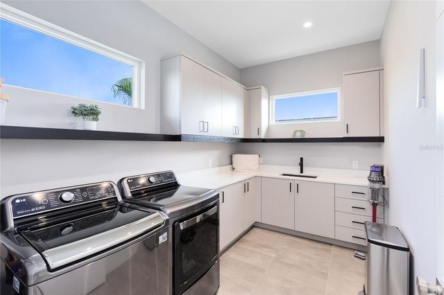 9392 DUGARD COURT, Orlando, FL 32827