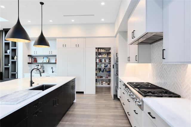 9392 DUGARD COURT, Orlando, FL 32827