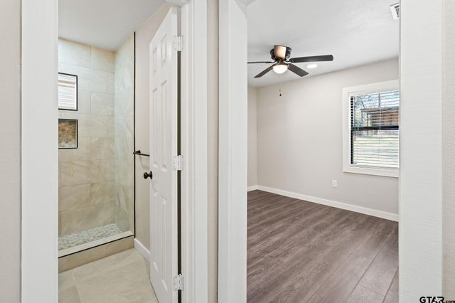 236 Alamo St, Lone Star, TX 75668