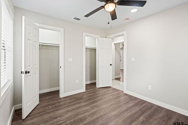 236 Alamo St, Lone Star, TX 75668