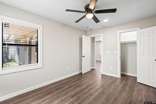 236 Alamo St, Lone Star, TX 75668