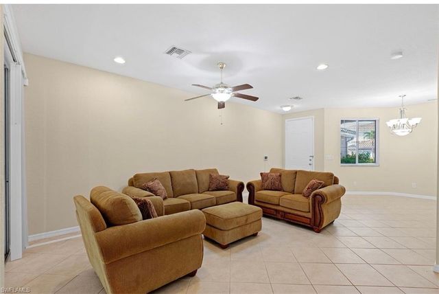 9967 Chiana CIR, Fort Myers, FL 33905