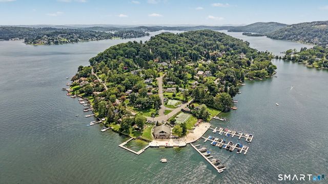 8 Sunset Trail, New Fairfield, CT 06812