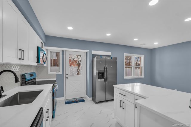 585 Elwood Road, East Northport, NY 11731