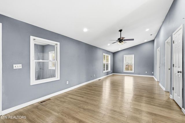 1206 W Parkway Ave, Knoxville, TN 37912