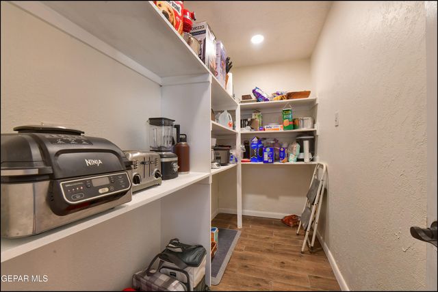 5117 CAMINO DE LA VISTA Drive, El Paso, TX 79932