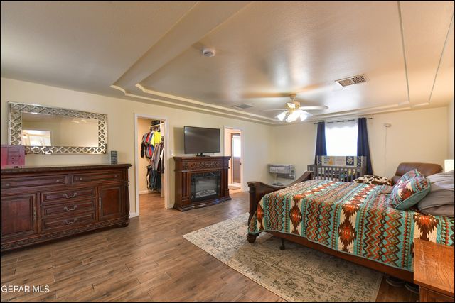 5117 CAMINO DE LA VISTA Drive, El Paso, TX 79932