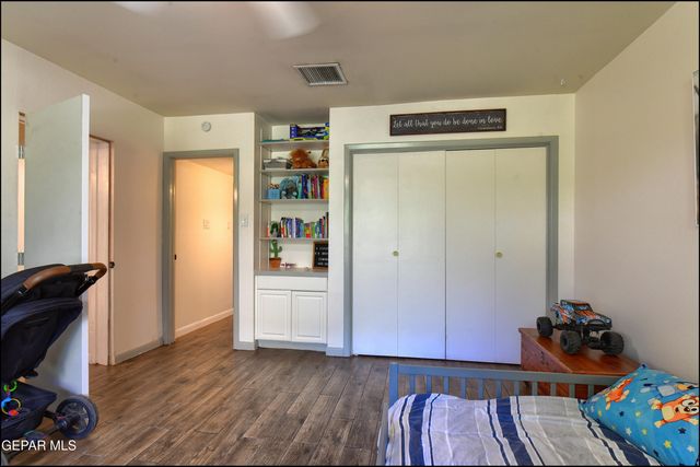 5117 CAMINO DE LA VISTA Drive, El Paso, TX 79932