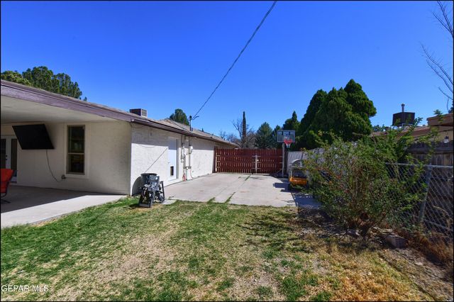5117 CAMINO DE LA VISTA Drive, El Paso, TX 79932