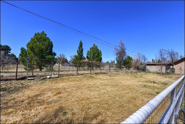 5117 CAMINO DE LA VISTA Drive, El Paso, TX 79932