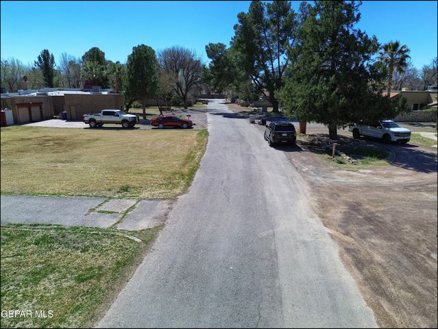 5117 CAMINO DE LA VISTA Drive, El Paso, TX 79932