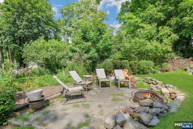 19 Fernwood Avenue, Hardyston, NJ 07460