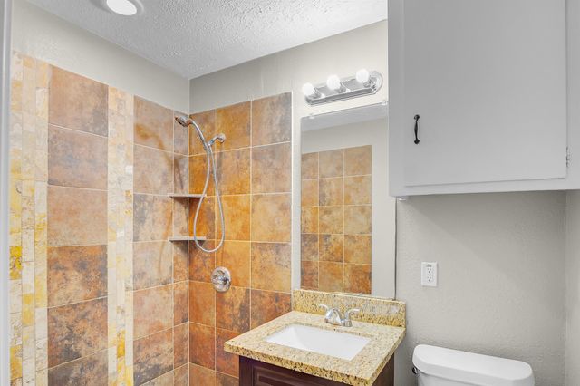 2516 Blueberry Lane, Pasadena, TX 77502