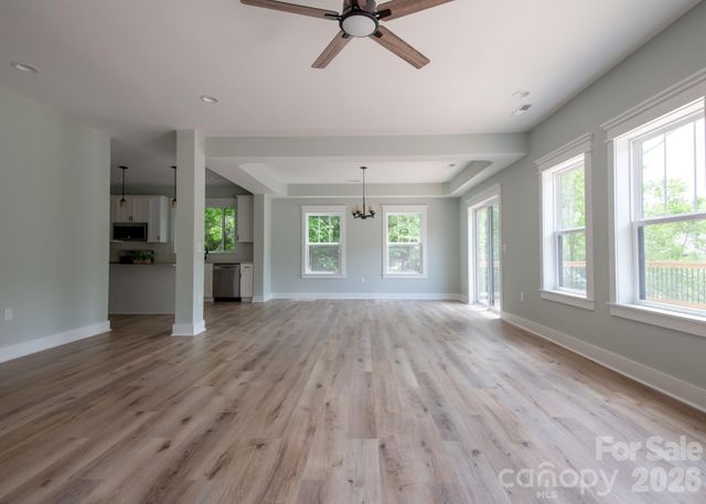 45 Gash Cove Road, Hendersonville, NC 28791