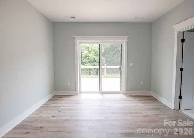 45 Gash Cove Road, Hendersonville, NC 28791