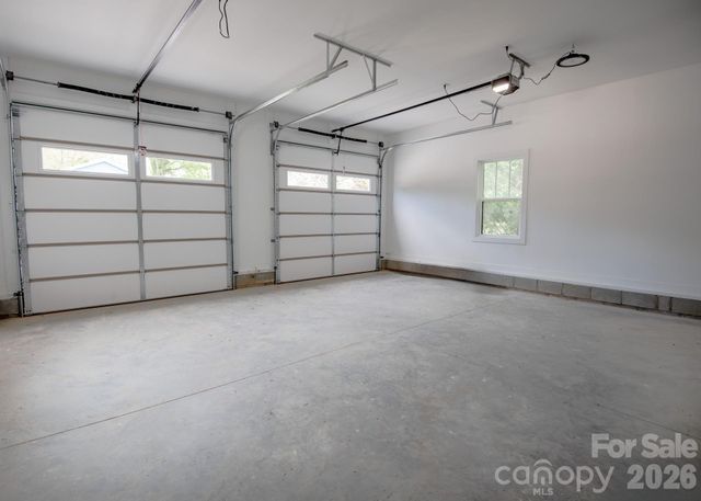 45 Gash Cove Road, Hendersonville, NC 28791
