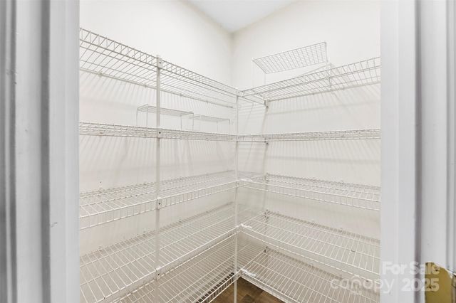 11001 Gladewater Drive, Matthews, NC 28105