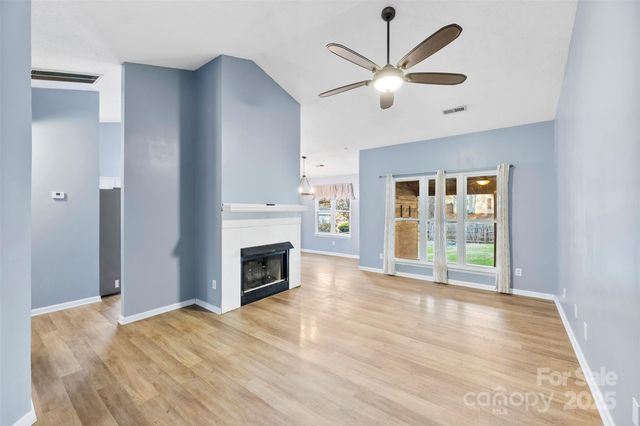 11001 Gladewater Drive, Matthews, NC 28105